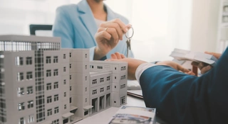 Hakerzy włamali się do systemów Dom Development. Wyciekły dane klientów