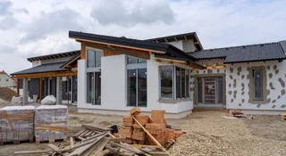 Dyrektywa budynkowa puści nas z torbami? „Żarty się skończyły”