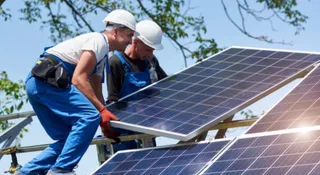 Fotowoltaika bez słońca. Przeciwnicy OZE tracą swój argument