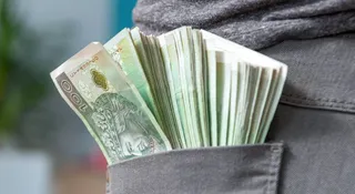 Gotówka znika z biznesu. Przedsiębiorcy muszą uważać na limit