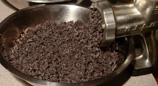 W popularnej masie makowej znaleziono piraklostrobinę