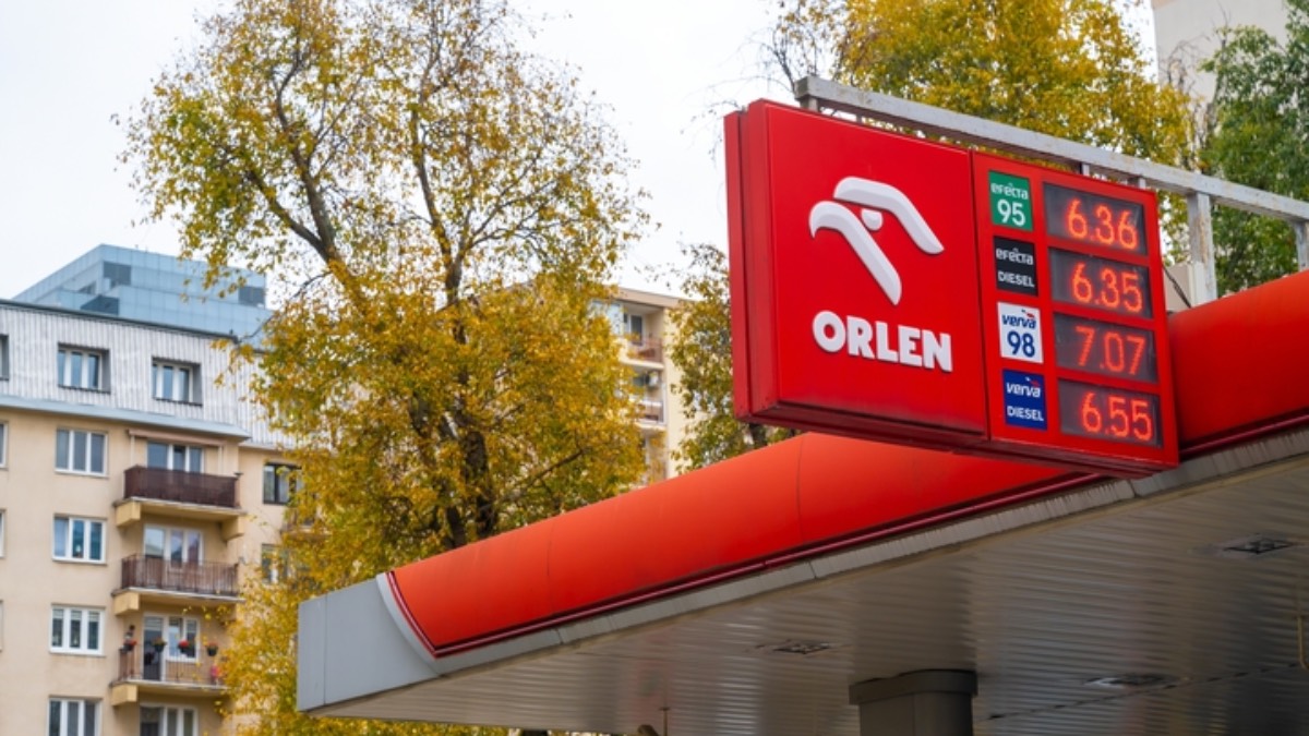 Opłata paliwowa w górę. Wiemy, ile dopłacą kierowcy