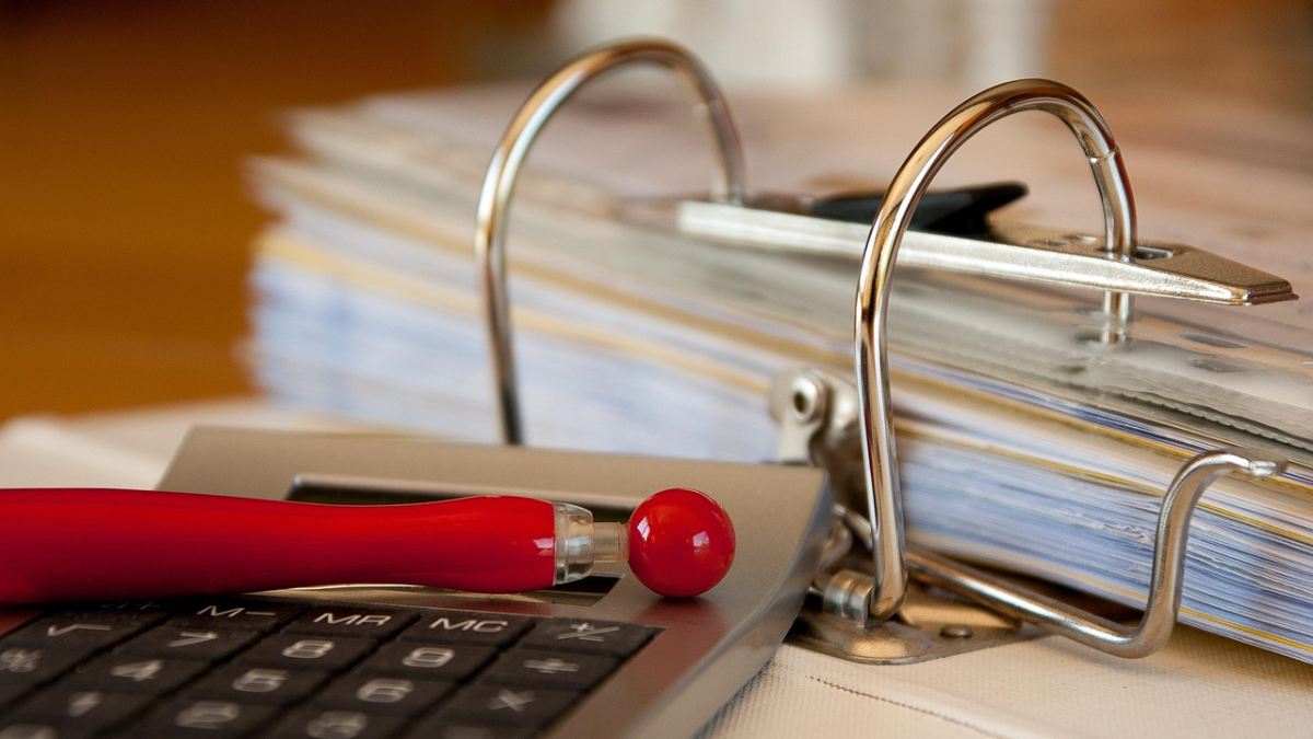 Fikcyjne B2B? PIP gwałtownie zrobi porządek