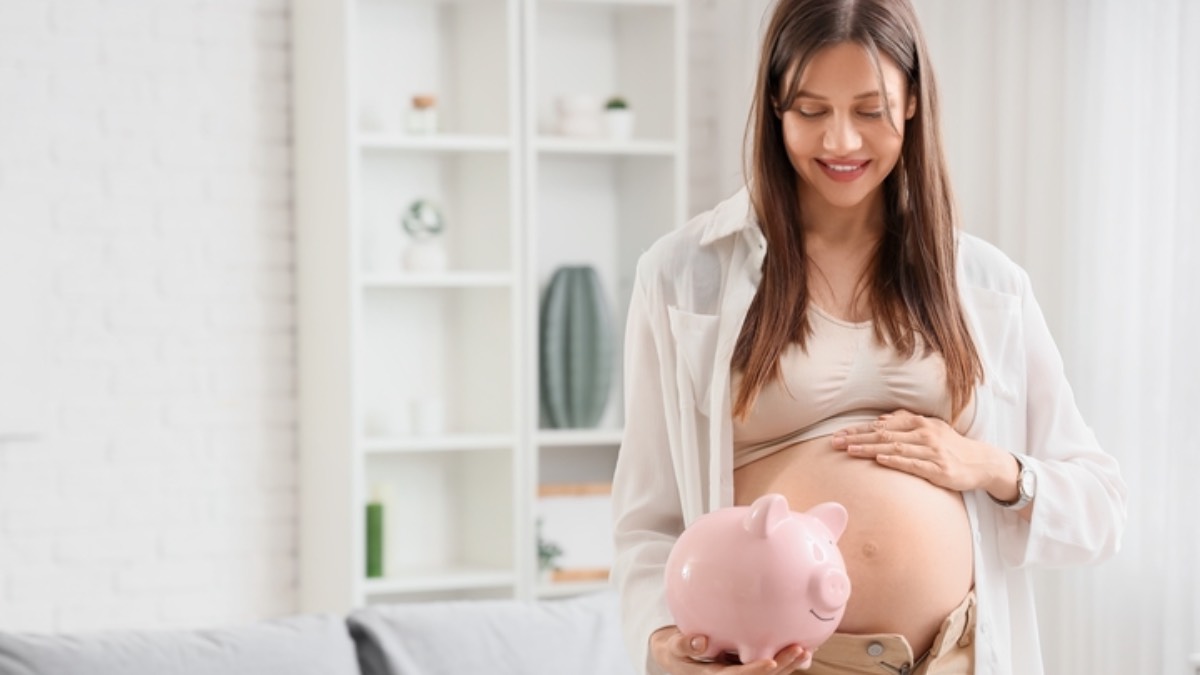 Matki mają oddać zasiłek sprzed dekady i odsetki. Odpowiedź ZUS zaskakuje