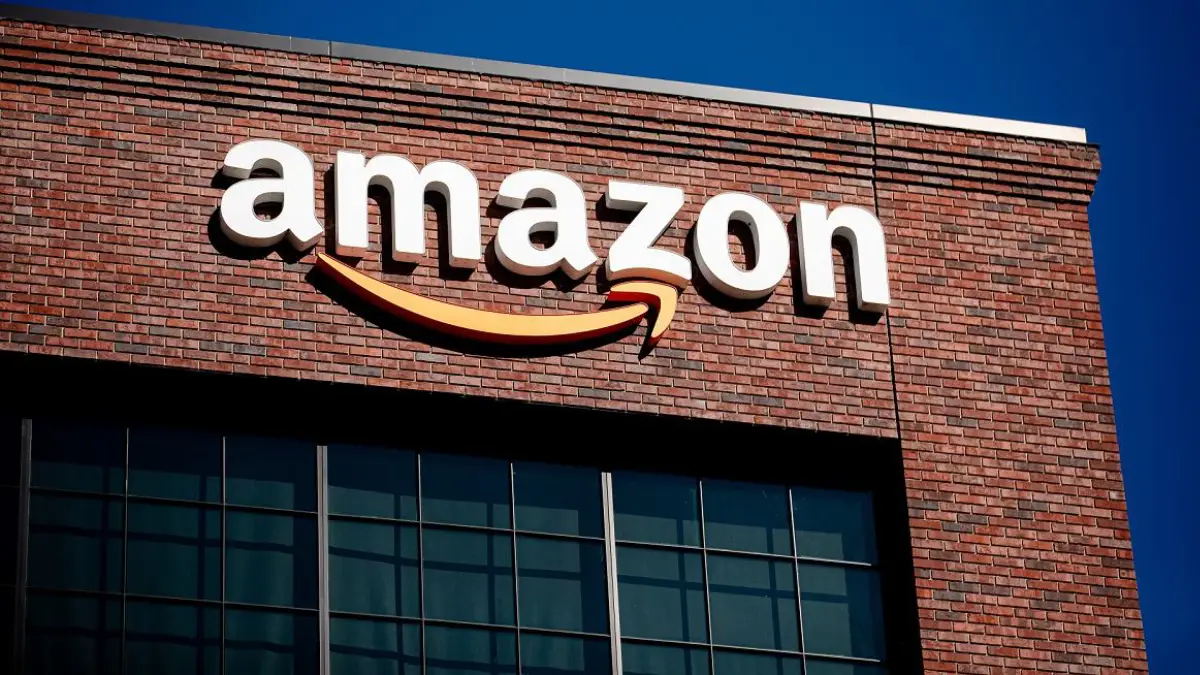 16000 pracowników na bruk. Amazon tnie etaty aż wióry lecą