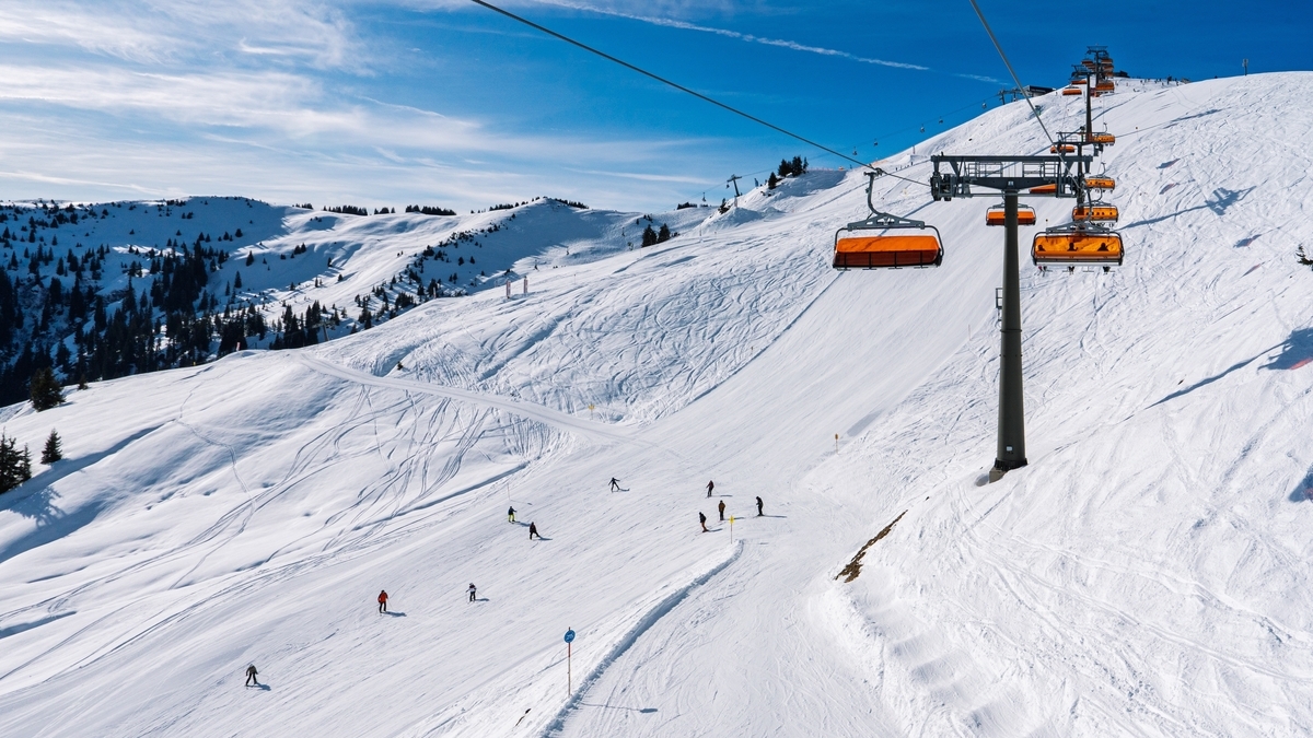 Dlaczego narty za granicą są tańsze? Polska branża robi z nas idiotów