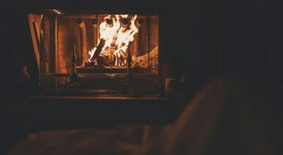 Wyłącz ogrzewanie i cierpliwie marznij. Tak się walczy ze smogiem w Polsce