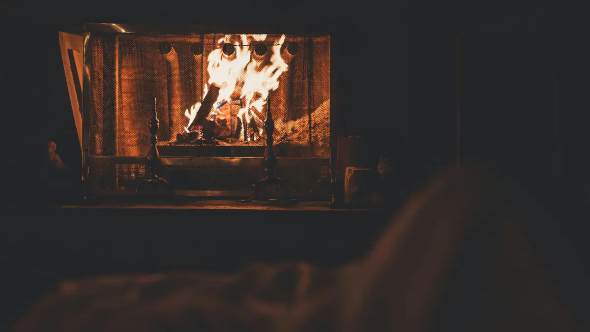 Wyłącz ogrzewanie i cierpliwie marznij. Tak się walczy ze smogiem w Polsce