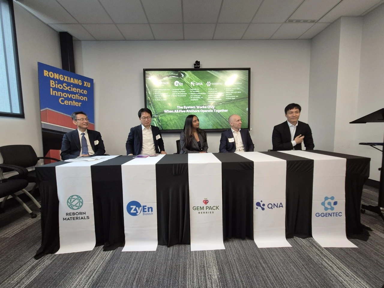 Dogadali się z amerykańskim partnerem. Tworzą kropki kwantowe