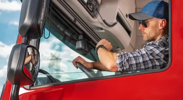 Dają etat i nawet 13 tys. zł na rękę. Wymagania: wykształcenie zawodowe