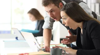 W rok zarobił 1,5 mln zł. Zorganizował cykl webinarów na ClickMeeting