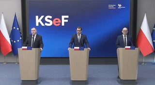 KSeF działa jak dobrze naoliwiona maszyna. Rząd triumfuje