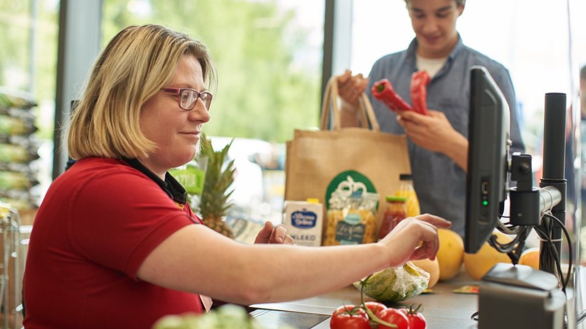 Koszyk przebił 300 zł. Tanich zakupów już nie ma