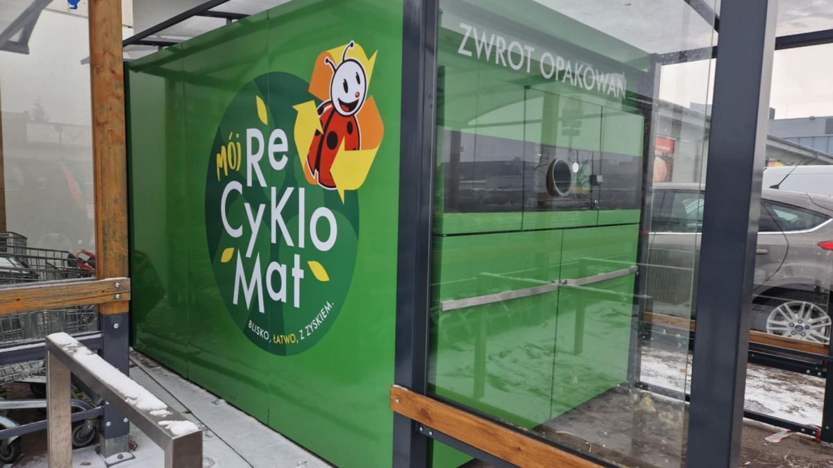 Recyklomat Biedronki to bestia. Przetestowałam potwora