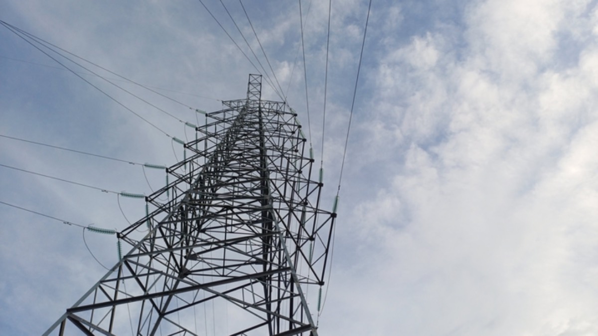 Historyczna zmiana w energetyce. Słońce i wiatr to podstawa