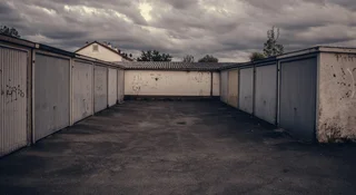 Masz garaż na wynajem? Fiskus: to parking, kup kasę fiskalną