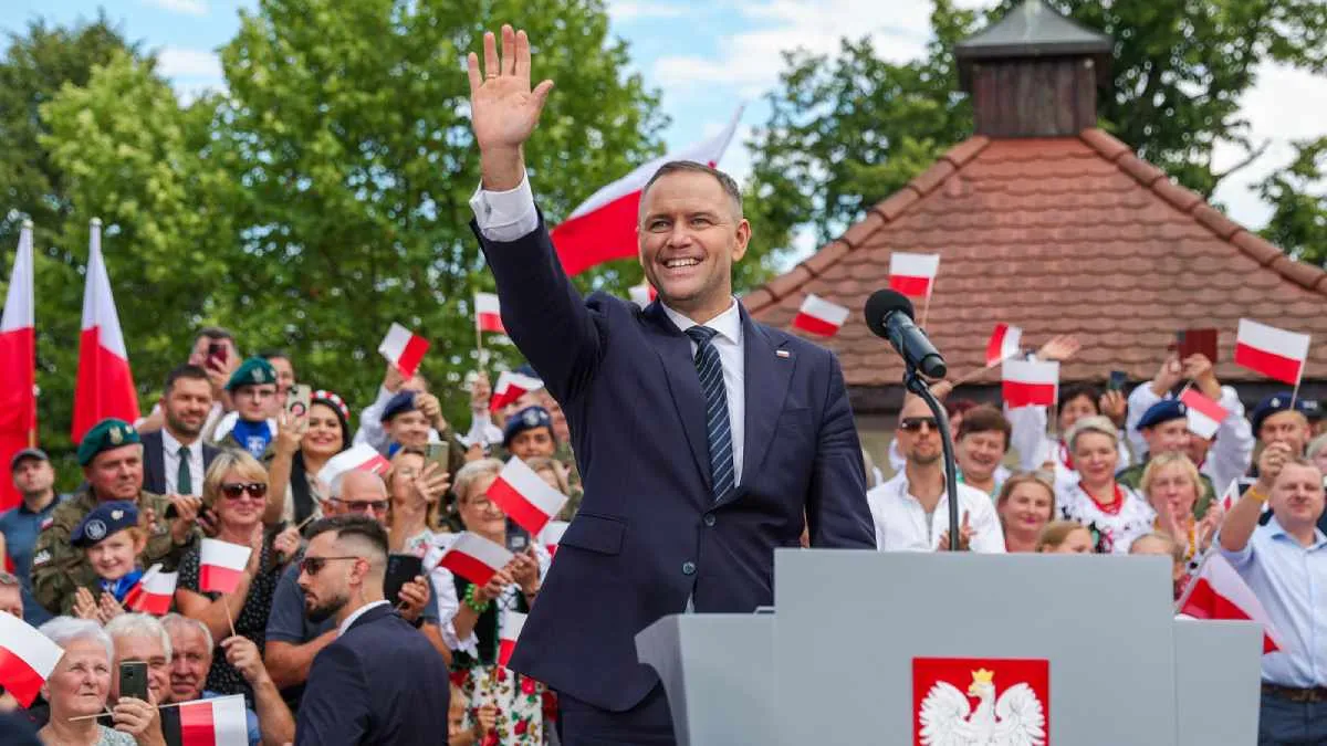 SAFE testem odwagi. Polacy postawili Nawrockiego pod ścianą