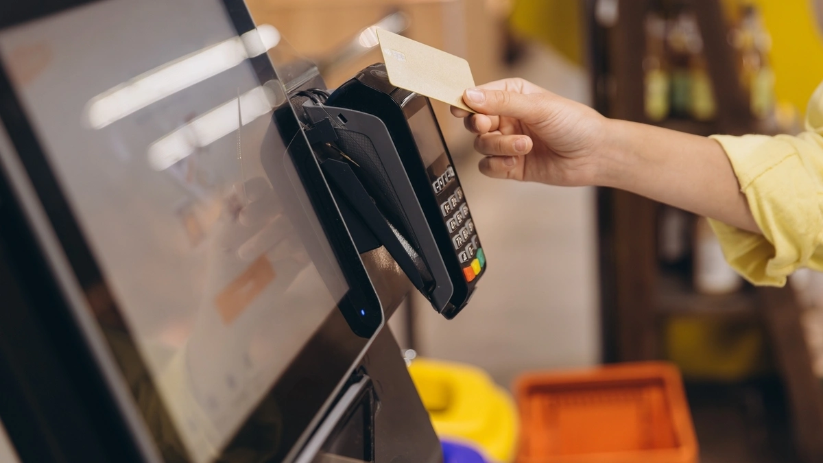 W kasach samoobsługowych wydajemy więcej