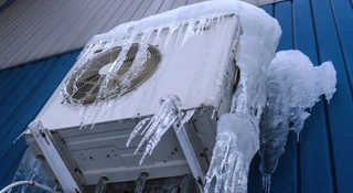 „Pompy ciepła zamarzły. Co to za szajs?” W sieci się zagotowało