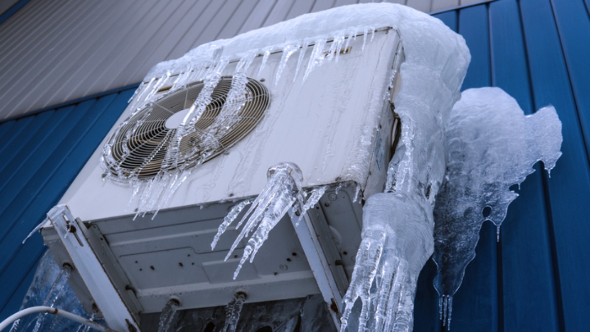 „Pompy ciepła zamarzły. Co to za szajs?” W sieci się zagotowało