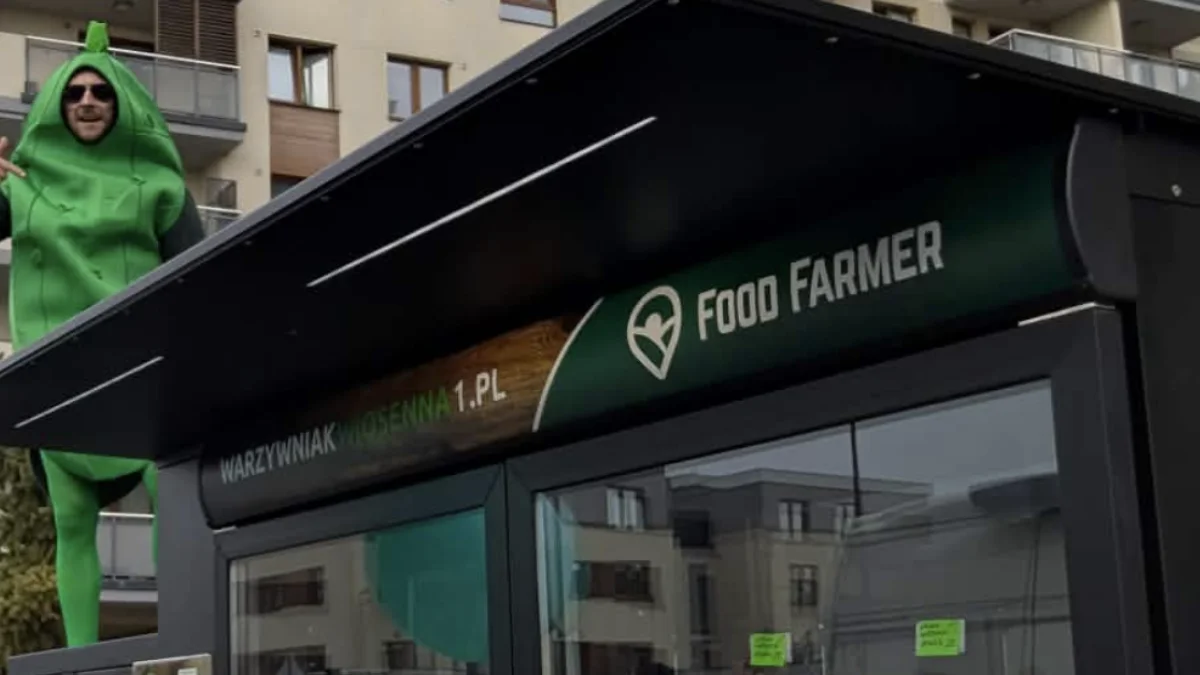 Prosto od rolnika. Na ulicach stanęły automaty z jabłkami i jajkami