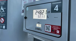 Niebezpieczne zabawy rządu benzyną. Ekonomista ostrzega