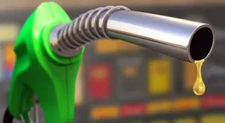 Polska złamie prawo UE? Brukseli nie podoba się niższy VAT na paliwa