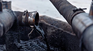 Diesel dobija do 8 zł. Rząd ma jeden ruch, by to zatrzymać