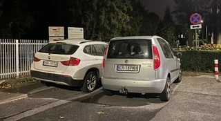 Chciał sprzedać firmowe auto pracownikowi. Skarbówka: dolicz VAT