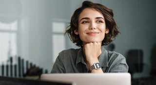 Nawet 8500 zł dla stażysty. „U nas nikt nie parzy kawy”