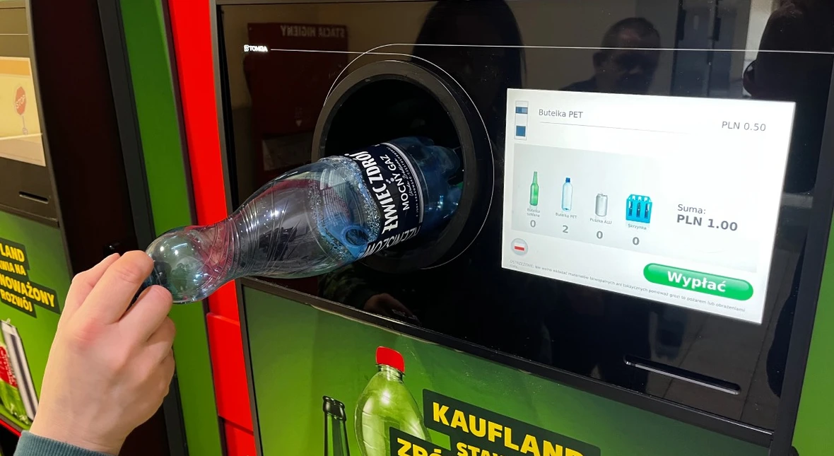 Image for Gminy liczą butelki i puszki. Pierwszy test systemu kaucyjnego