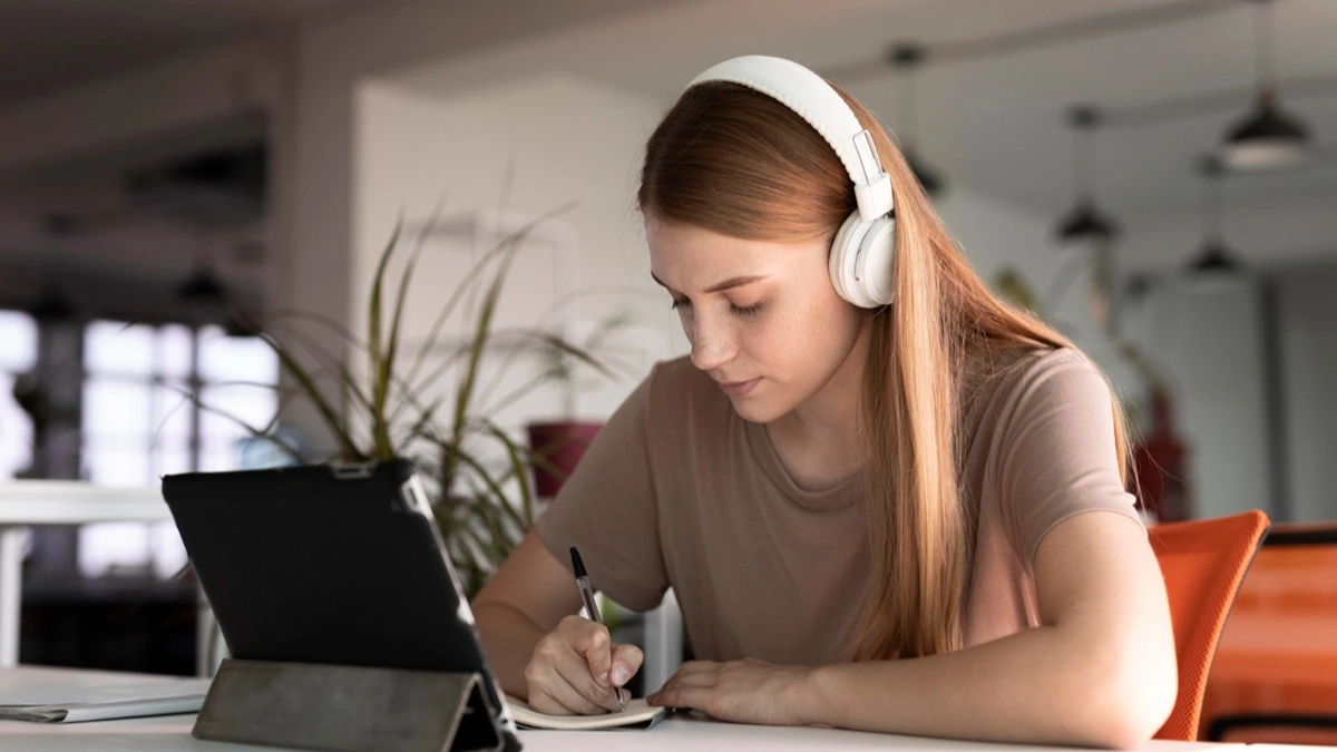 Edukacja nie nadąża za AI. Młodzi biorą rozwój w swoje ręce