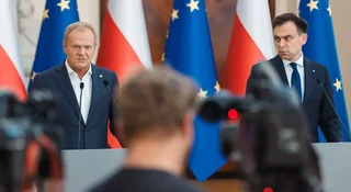 Klienci bez ochrony i praw. Rząd umywa ręce, banki tryumfują