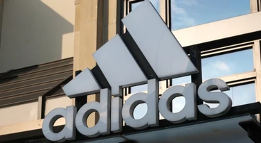 Te buty pobiegły po rekord świata. Adidas świętuje