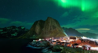 Wielkanoc u Norwegów. Zamykają się w chatach i czytają o morderstwach