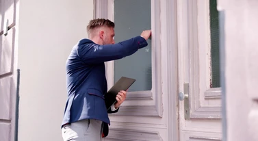 Urzędnik zapuka do drzwi. Nowe kontrole w Czystym Powietrzu