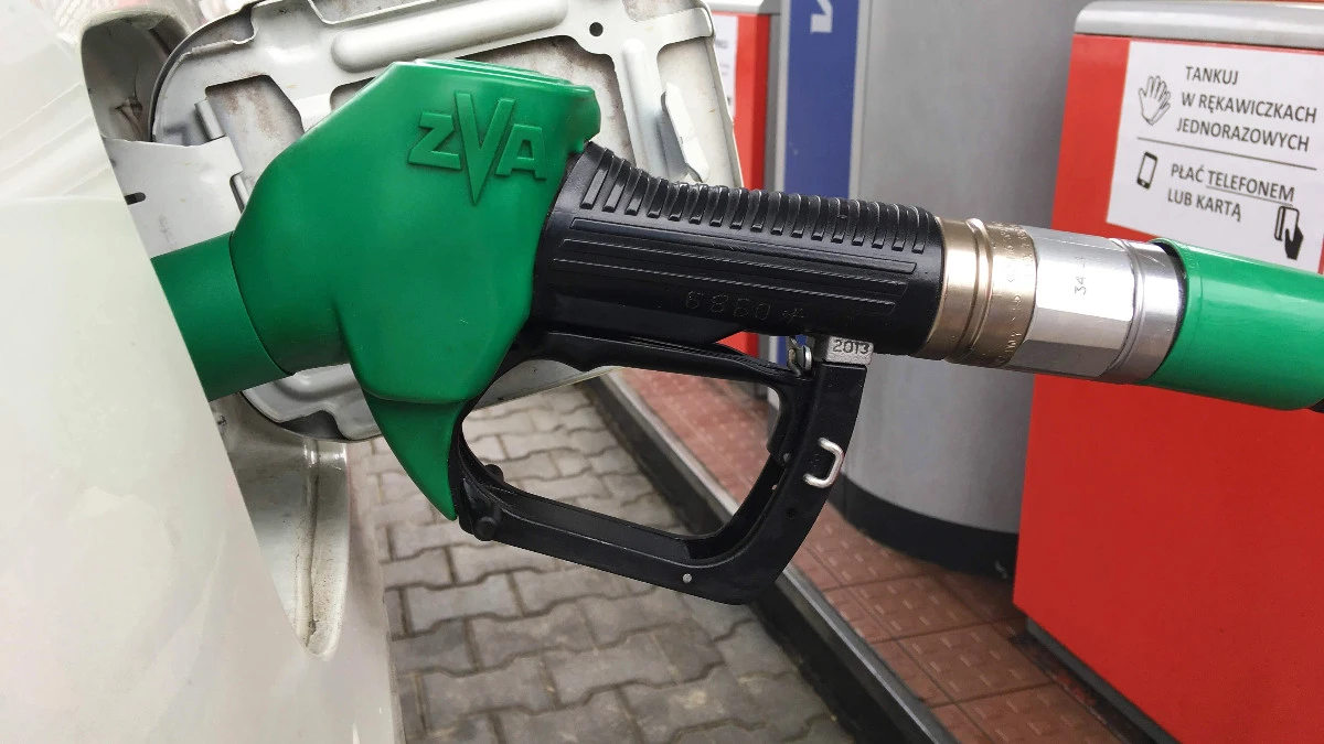 Benzyna poniżej 6 zł? Rząd przedłuża Ceny Paliw Niżej