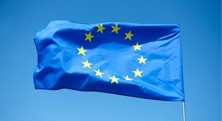 Od symboli do działania. Polska zmienia fundamenty Europy