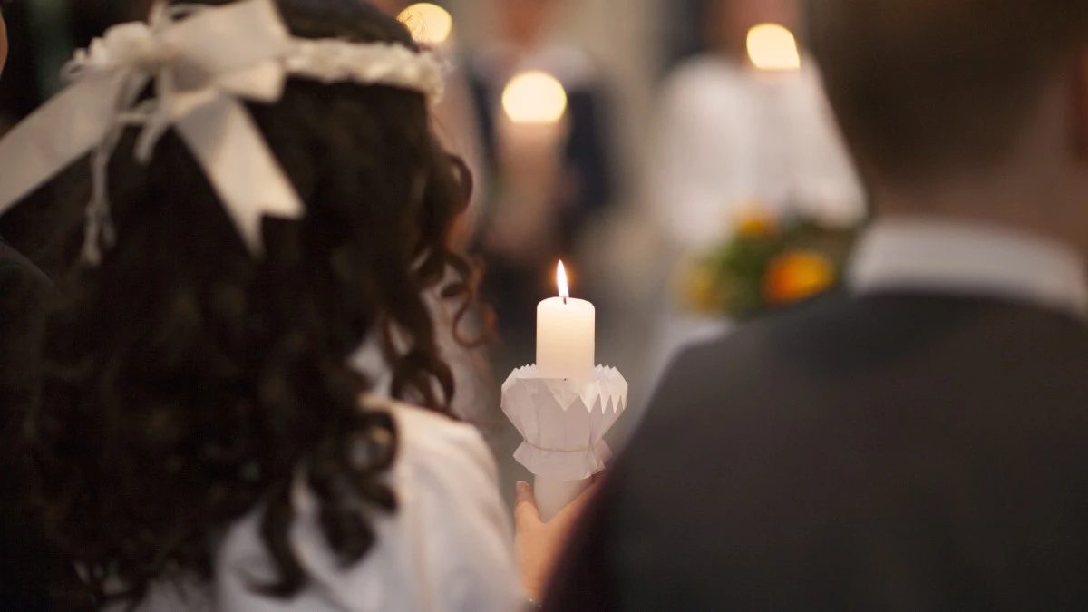 Ile włożyć do koperty na Pierwszą Komunię? Tak nie wyjdziesz na skąpca