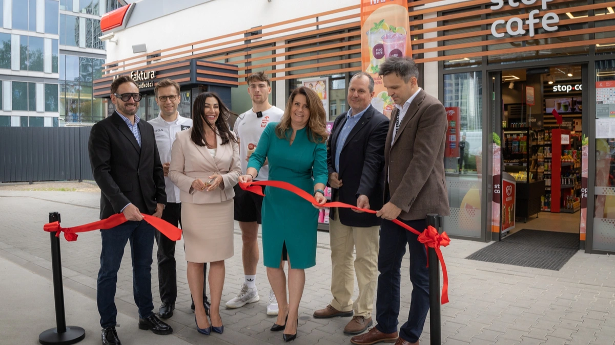 Tankowanie to za mało. W Warszawie już działa nowe Stop Cafe