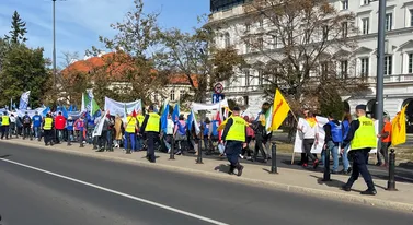 Nauczyciele niezadowoleni z podwyżek. ZNP ostrzega rząd przed strajkiem