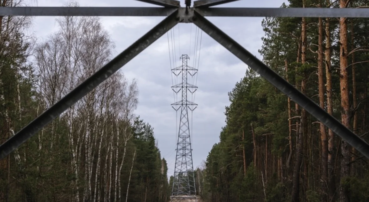 Image for Blackout wisi w powietrzu. Przez upały elektrownie dostają czkawki