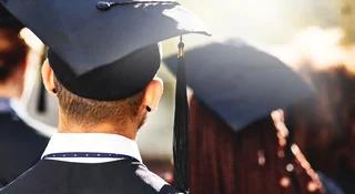 Collegium Humanum znów na celowniku. UOKiK stawia zarzuty uczelni