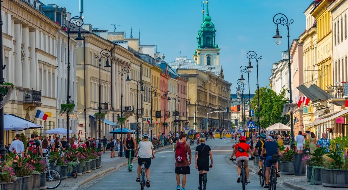 Image for Zajrzałem w dane GUS i mina mi zrzedła. Polacy coraz gorzej oceniają swoją sytuację