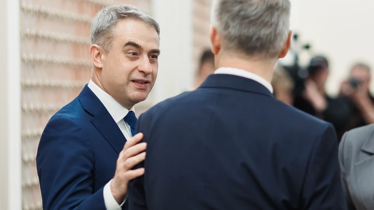 Gawkowski pogroził Muskowi palcem i wygrał. Takiej postawy rządu chcę więcej