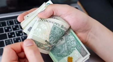 Koniec szybkich podwyżek. Pensje nagle wyhamowały