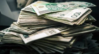 ZUS wypłaca mu co miesiąc prawie 55 tys. zł emerytury. Naprawdę na to zasłużył