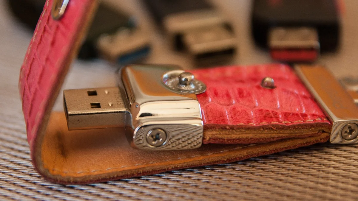 Miliony w krypto na pendrive'ach. Tak za Obajtka bawili się handlowcy Orlenu