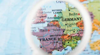 Francja zadłużyła się po uszy. Czy pociągnie na dno całą Europę?