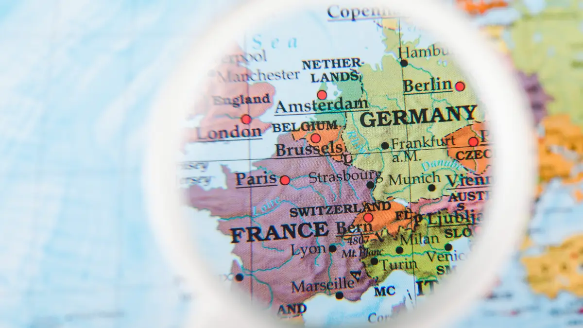 Francja zadłużyła się po uszy. Czy pociągnie na dno całą Europę?